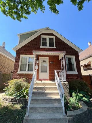 4946 S Tripp Ave., Chicago, IL 60632