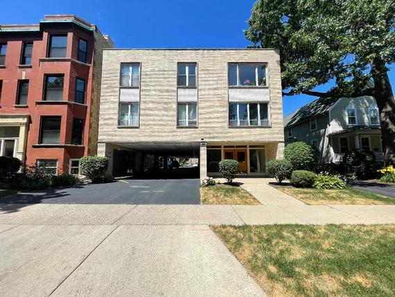 211 N Grove Ave. #5B, Oak Park, IL 60302