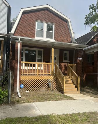 7352 S Champlain Ave., Chicago, IL 60619