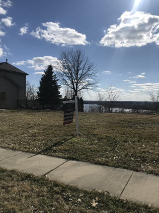 26565 W Highland Dr., Channahon, IL 60410