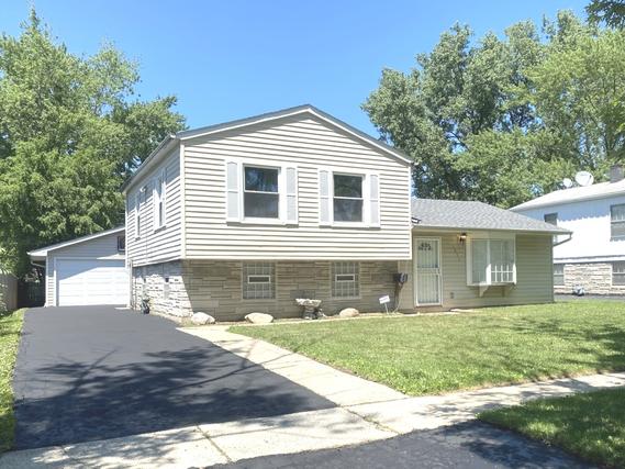 1831 Reichert Ave., Sauk Village, IL 60411