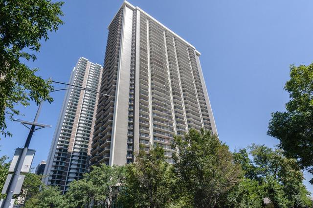 6007 N Sheridan Rd. #18J, Chicago, IL 60660