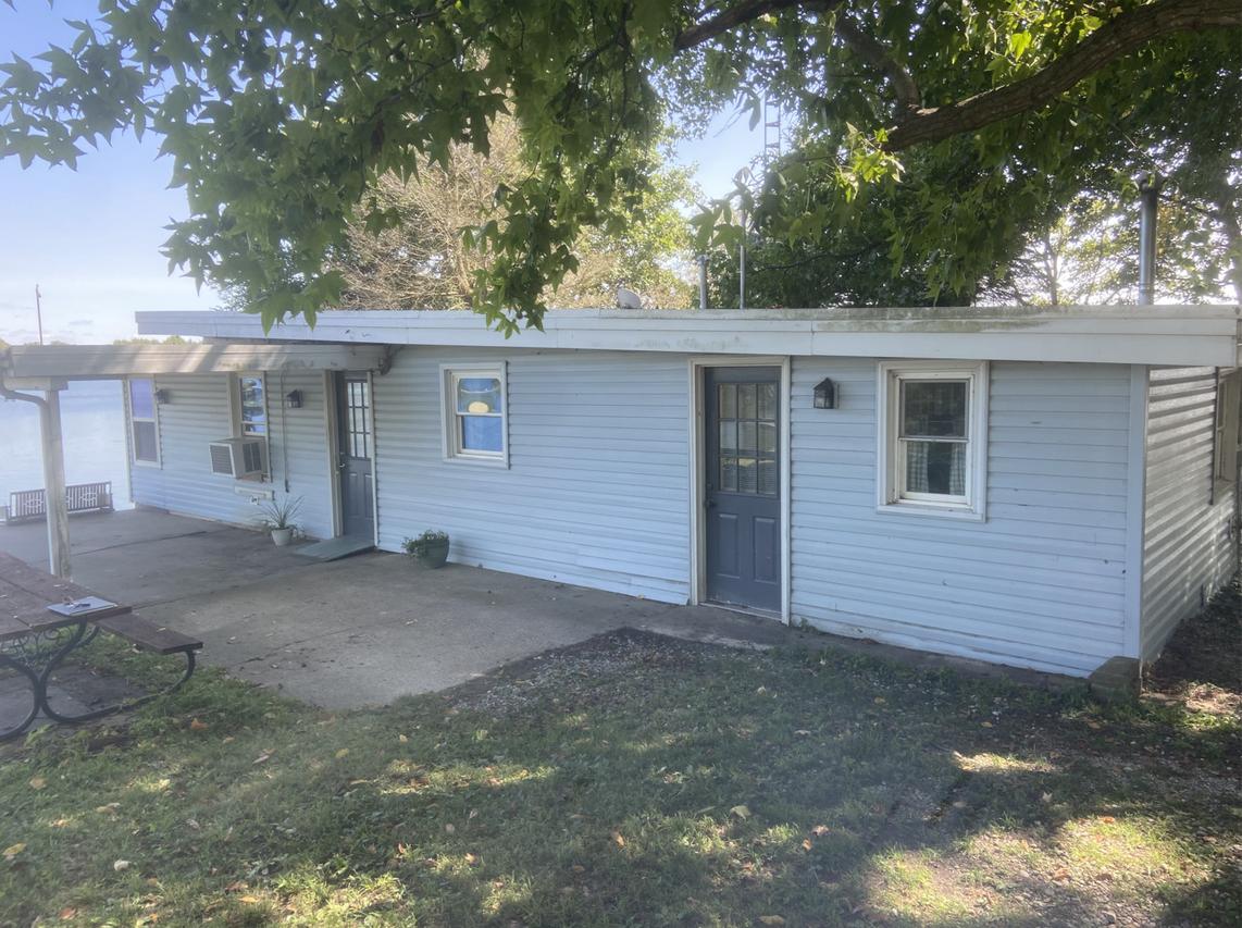 3576 E 955 North Rd., Neoga, IL 62447