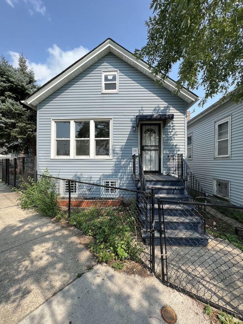 3821 S Rockwell St., Chicago, IL 60632