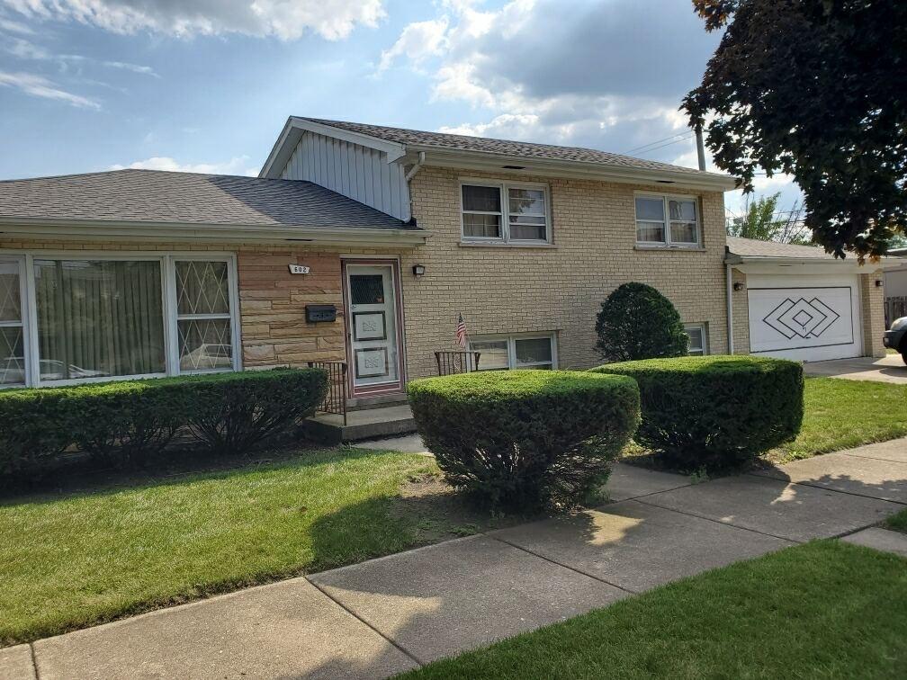602 S 6th Ave., La Grange, IL 60525