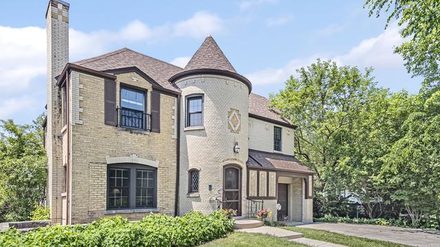 1233 Cleveland St., Wilmette, IL 60091