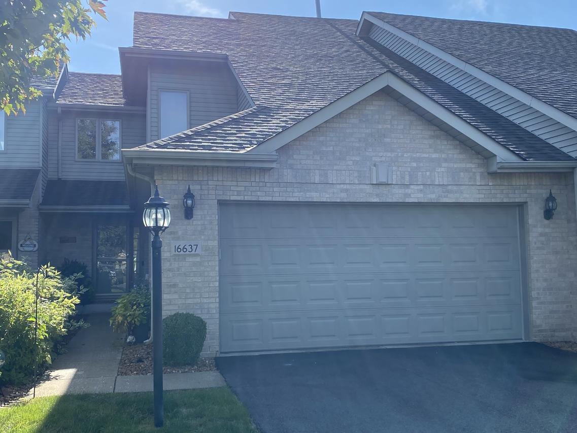 16637 Wexford Ct., Tinley Park, IL 60477