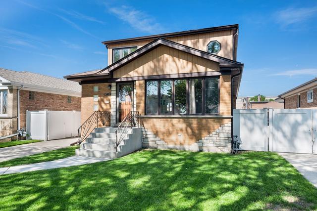 4712 N Sayre Ave., Harwood Heights, IL 60706