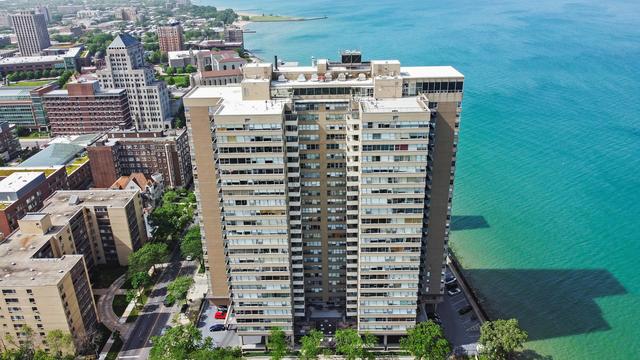 6301 N Sheridan Rd. #16R, Chicago, IL 60660