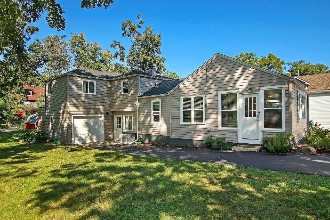 38678 N Edgewood St., Lake Villa, IL 60046