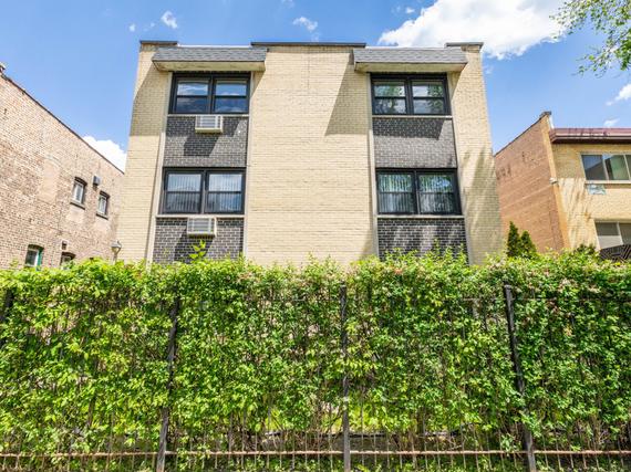 7407 N Winchester Ave. #301, Chicago, IL 60626