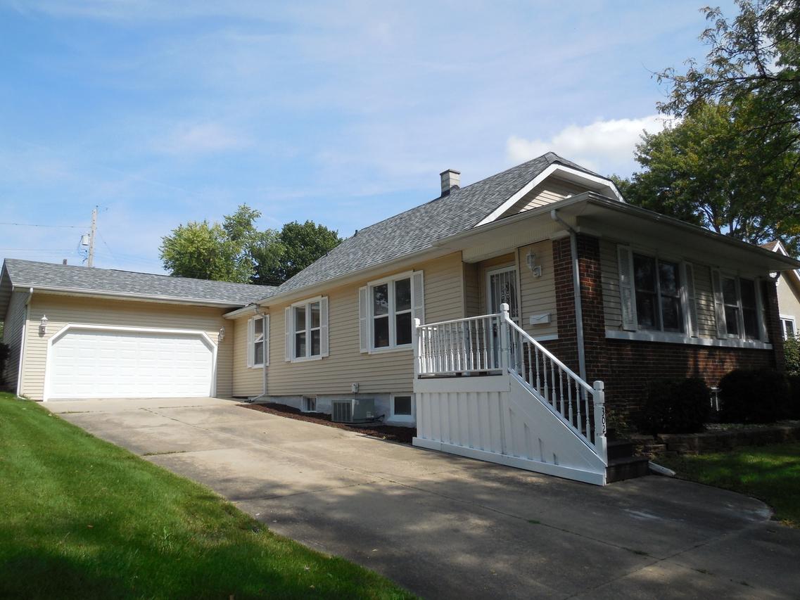 302 E Devlin St., Spring Valley, IL 61362