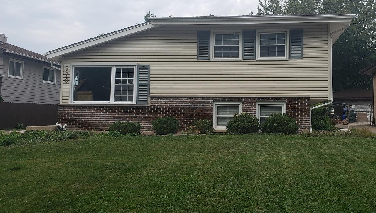 570 Coolidge Ave., Glen Ellyn, IL 60137