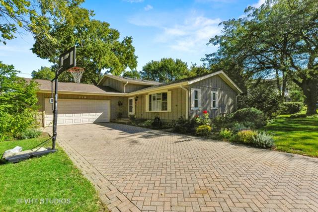 219 Londonderry Ct., Mundelein, IL 60060
