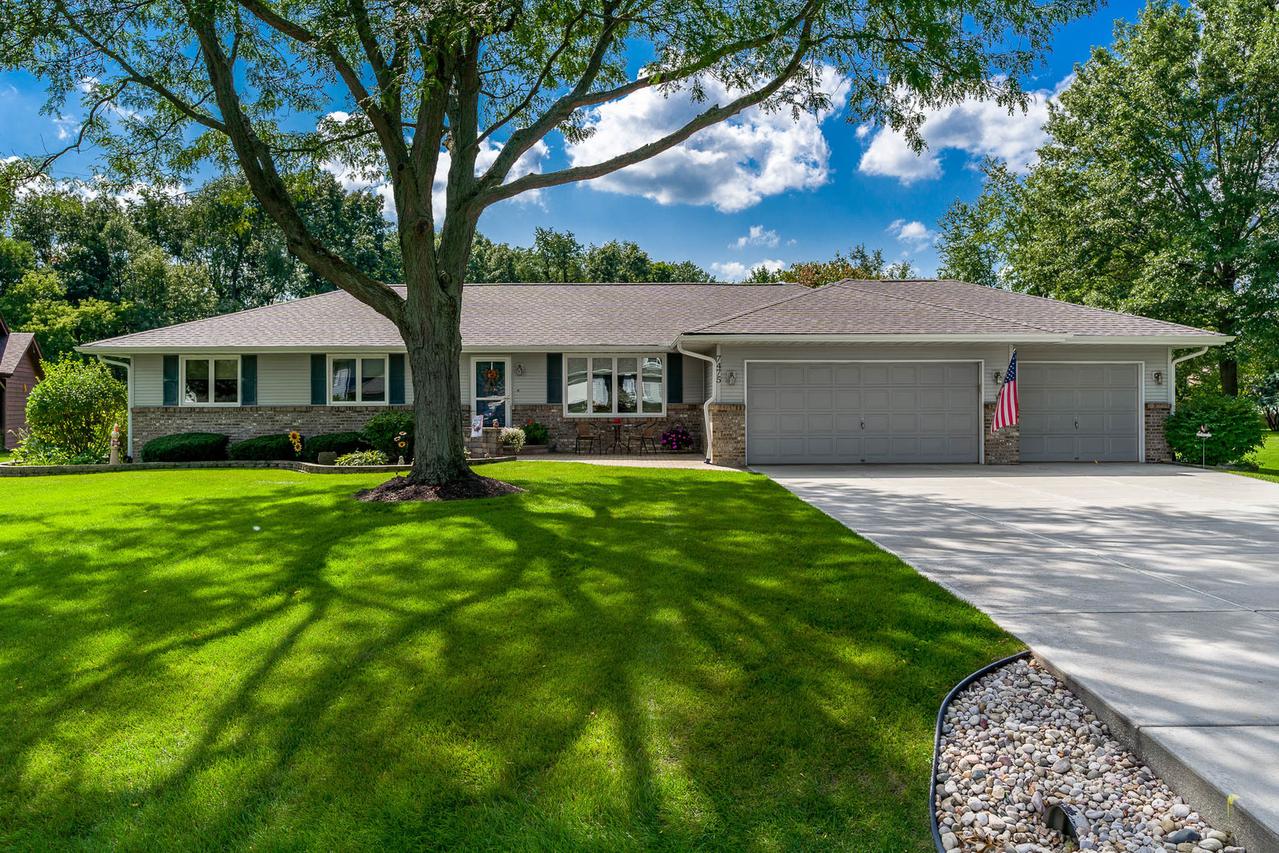 7475 Wild Oats Tr., Cherry Valley, IL 61016