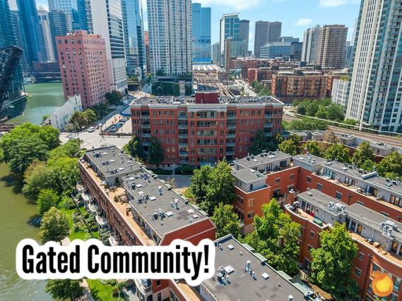400 N Clinton St. #708, Chicago, IL 60654
