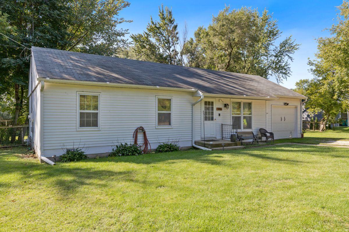 916 E Railroad St., Kingston, IL 60145
