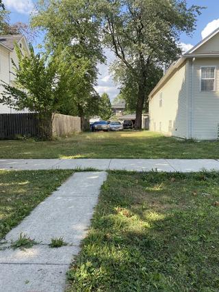 5726 W Erie St., Chicago, IL 60644