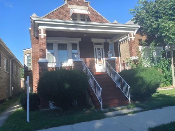 2530 Ridgeland Ave., Berwyn, IL 60402