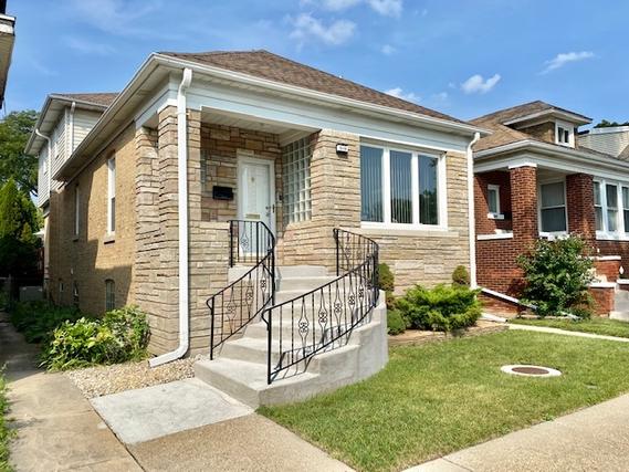 5116 W Winnemac Ave., Chicago, IL 60630