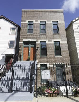 1540 W Chestnut St. #2, Chicago, IL 60642