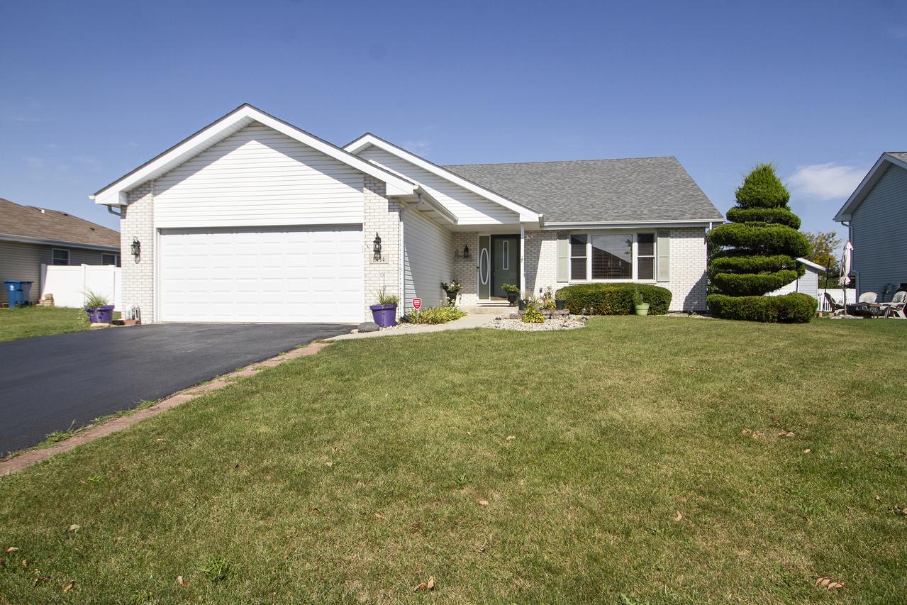 1334 W Cap Cir., Bourbonnais, IL 60914