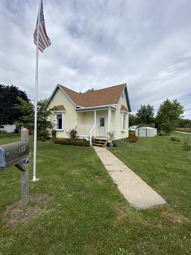 310 SE 2nd St., Atwood, IL 61913