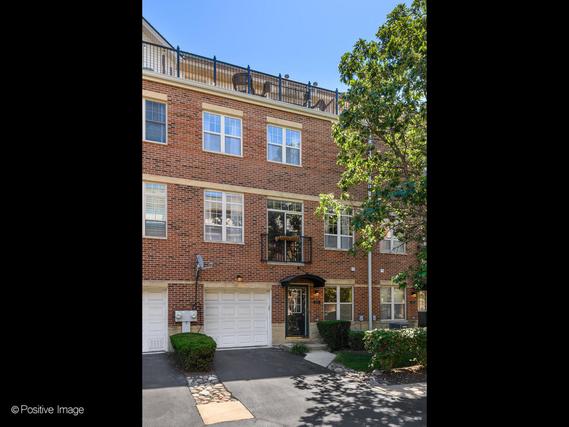 3259 N Anchor Dr., Chicago, IL 60618