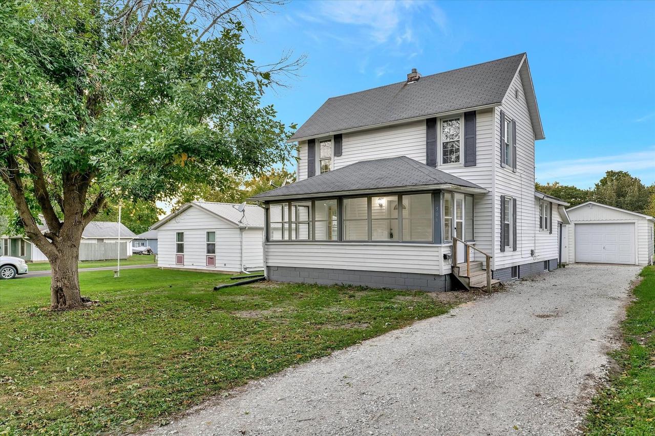 506 W Lincoln St., Hoopeston, IL 60942