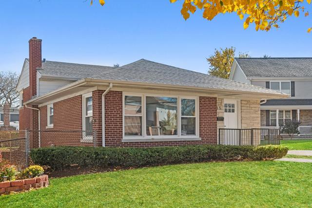 635 N Kaspar Ave., Arlington Heights, IL 60004