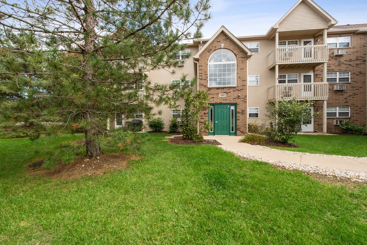 300 Cunat Blvd. #3C, Richmond, IL 60071