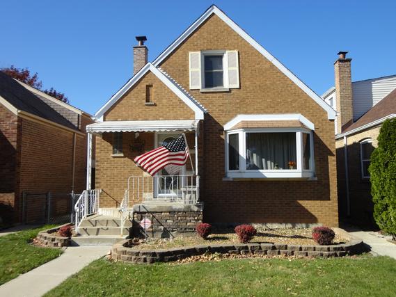 6754 S Komensky Ave., Chicago, IL 60629