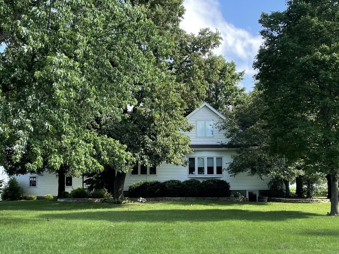 841 E 3000 North Rd., Clifton, IL 60927