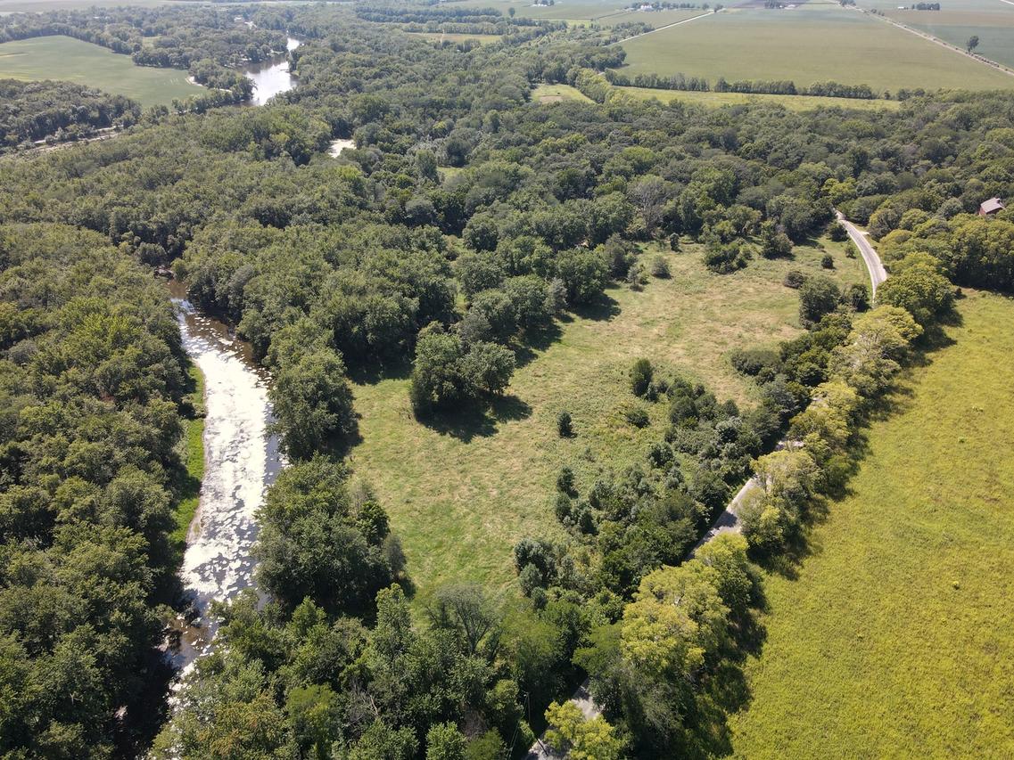 0000 E River North Rd., Momence, IL 60954