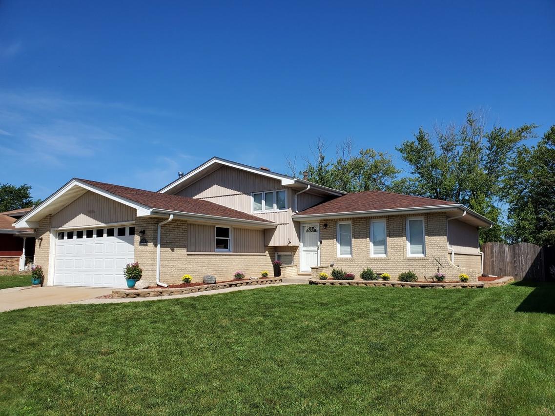 4904 Cypress Ct., Oak Forest, IL 60452