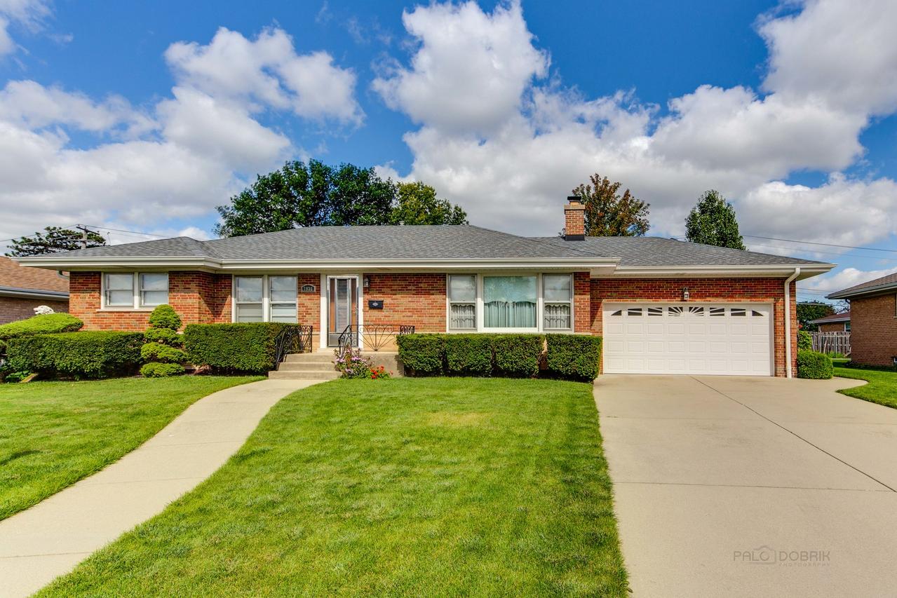 7936 W Balmoral Ave., Norwood Park Township, IL 60656