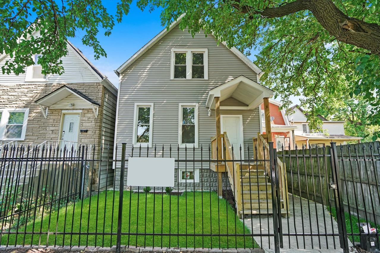 4708 W Ohio St., Chicago, IL 60644