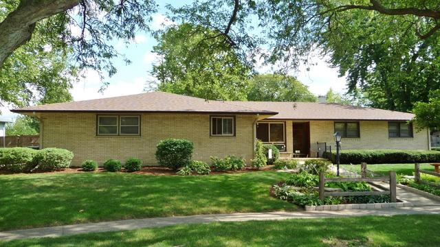 209 Dennis Ct., Elgin, IL 60123