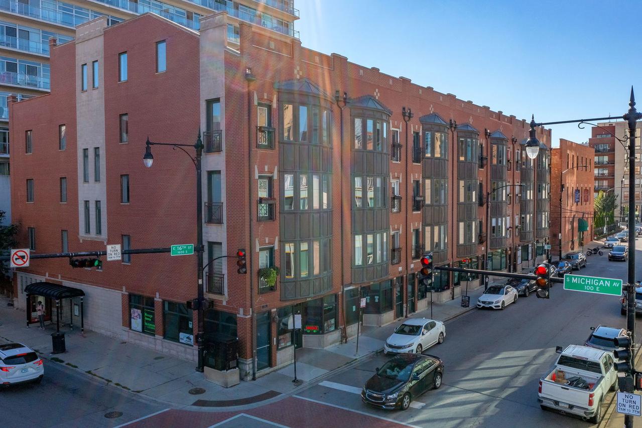 71 E 16th St. #3, Chicago, IL 60616