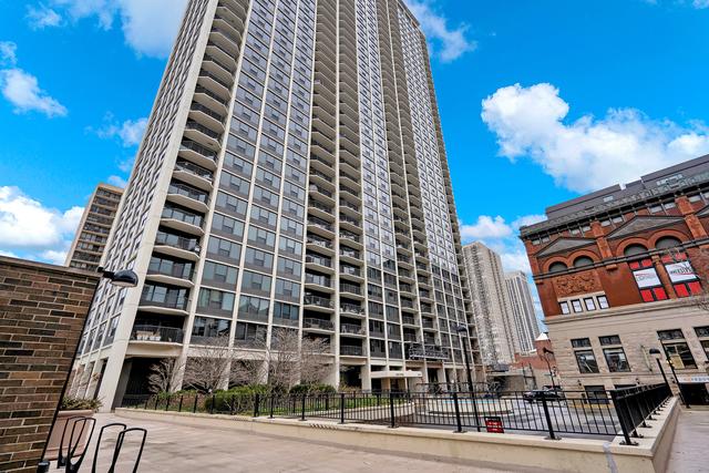 1560 N Sandburg Ter. #2015J, Chicago, IL 60610