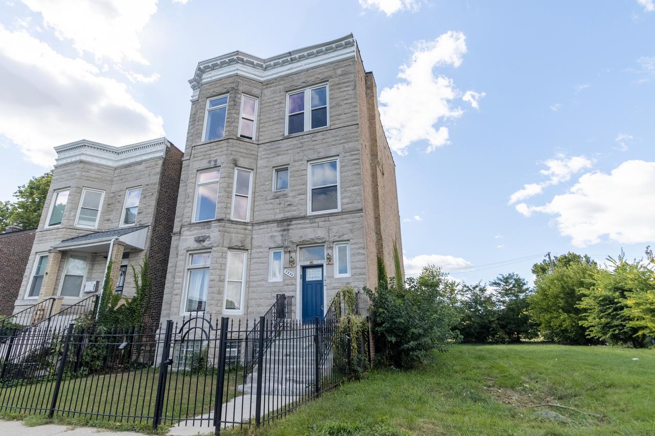 5330 S Wabash Ave., Chicago, IL 60615