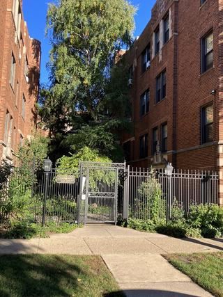 5471 S Ingleside Ave. #2W, Chicago, IL 60615