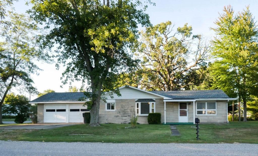 14 Mccoy Ave., Villa Grove, IL 61956