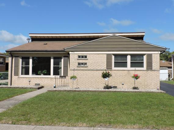 233 Park Ter., South Chicago Heights, IL 60411