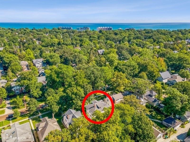 1115 Elmwood Ave., Wilmette, IL 60091