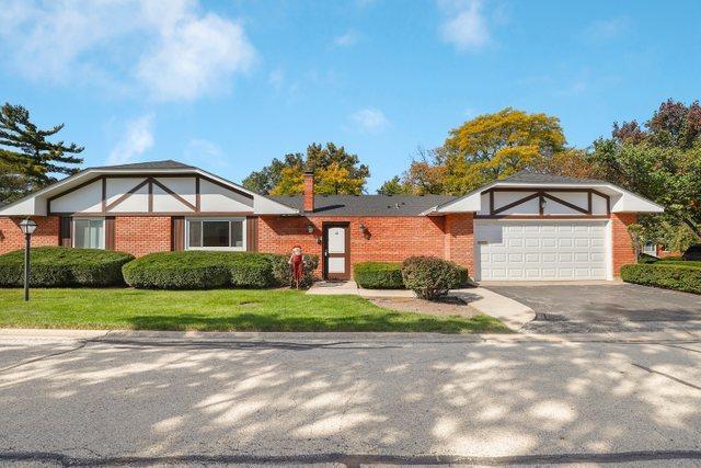 12 Saint George Dr., Rolling Meadows, IL 60008
