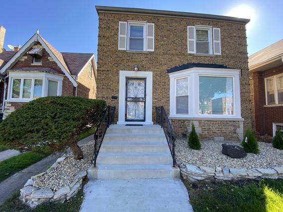 7433 S Prairie Ave., Chicago, IL 60619