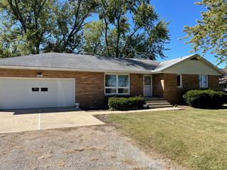 318 Nw Jefferson St., Hopedale, IL 61747
