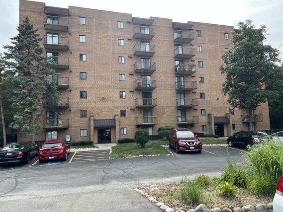 6030 Lake Bluff Dr. #701, Tinley Park, IL 60477
