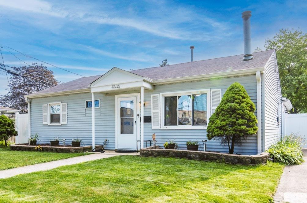 4636 Hawthorne Ave., Lyons, IL 60534